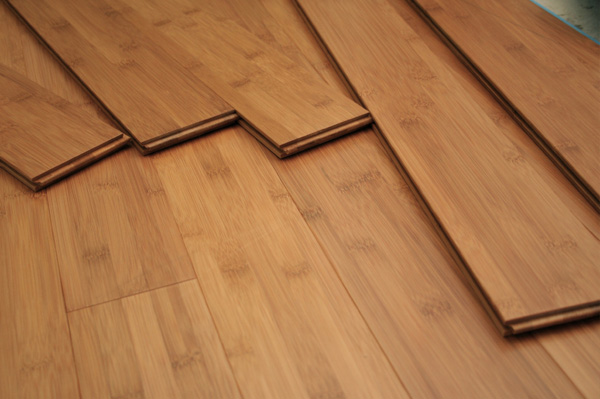 Un esempio di parquet a listoni Sei categorie per differenziare tutti gli spessori del parquet